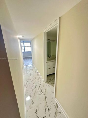 18071 Biscayne Blvd 1601, Aventura, FL 33160