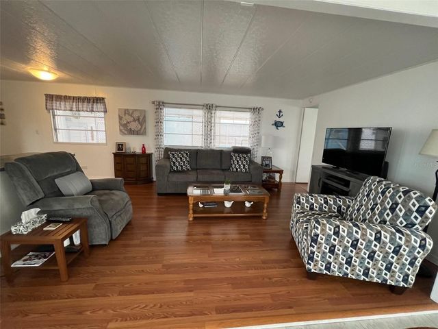 44 THATCH PALM STREET W, Largo, FL 33770