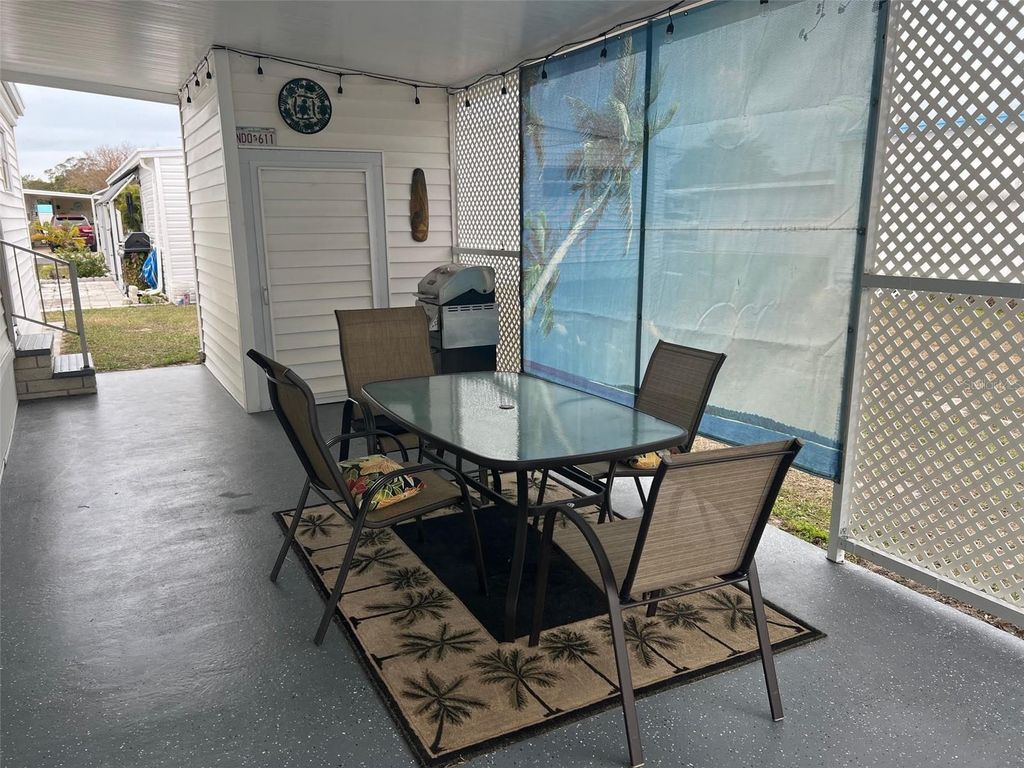 Image 4 of property listing at 44 THATCH PALM STREET W, Largo, FL 33770