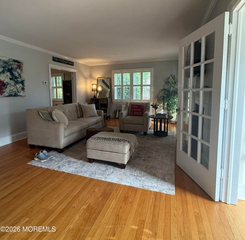 342 Conover Place, Red Bank, NJ 07701