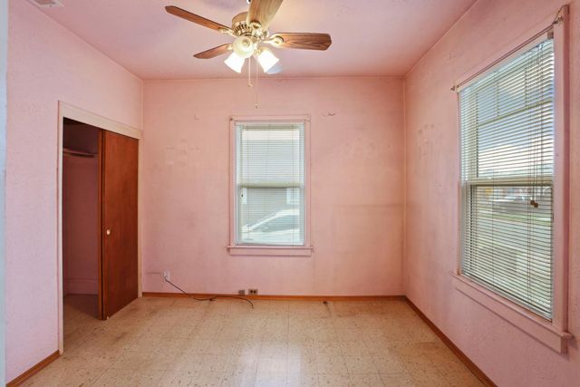 64 E Noble St, Stockton, CA 95204