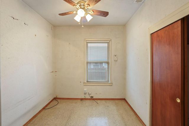 64 E Noble St, Stockton, CA 95204