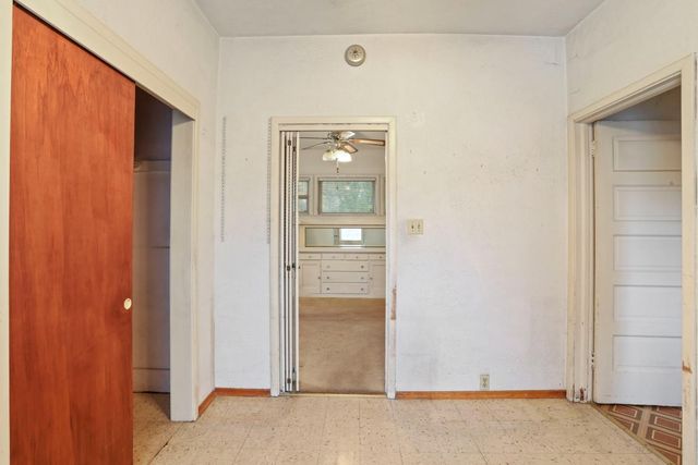 64 E Noble St, Stockton, CA 95204