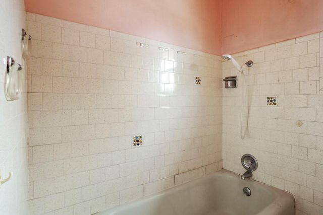 64 E Noble St, Stockton, CA 95204