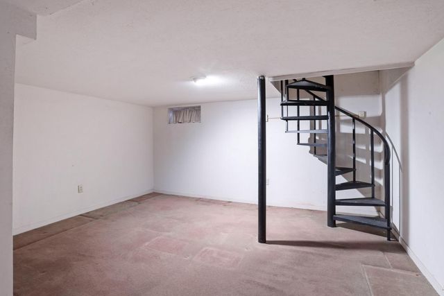 64 E Noble St, Stockton, CA 95204