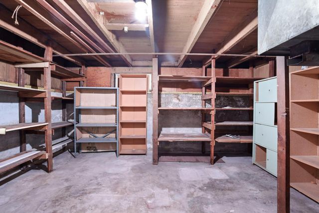 64 E Noble St, Stockton, CA 95204