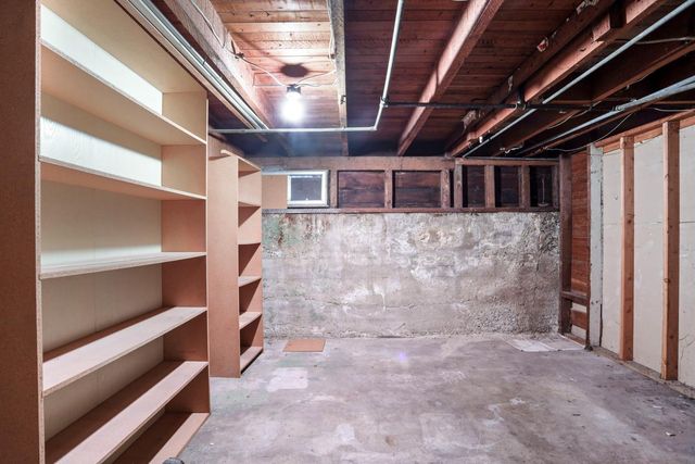 64 E Noble St, Stockton, CA 95204