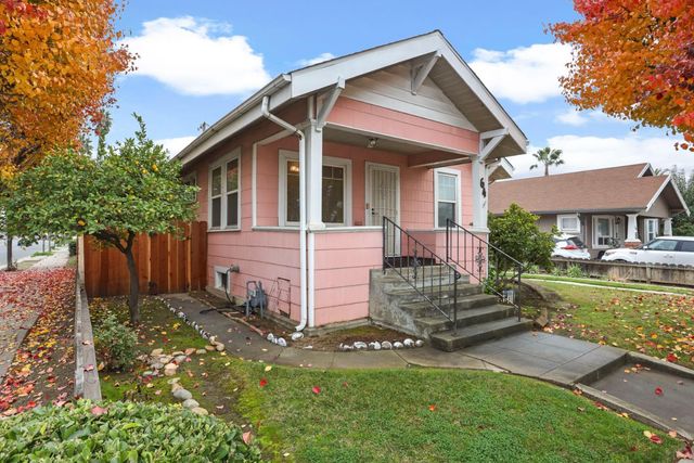 64 E Noble St, Stockton, CA 95204