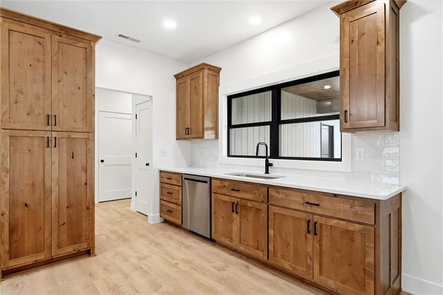5755 Wanamaker Road, Topeka, KS 66610