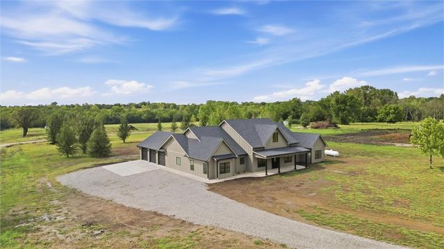 5755 Wanamaker Road, Topeka, KS 66610