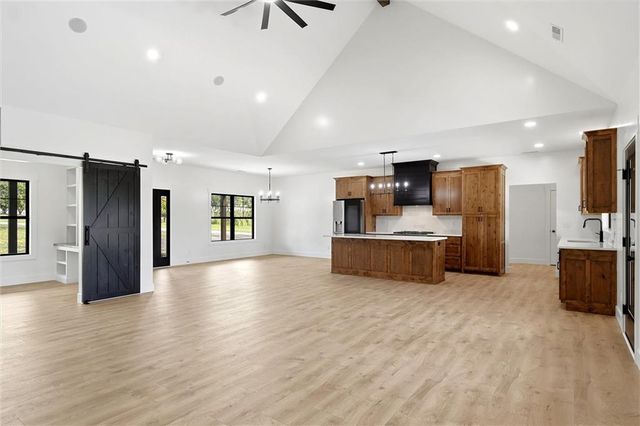 5755 Wanamaker Road, Topeka, KS 66610