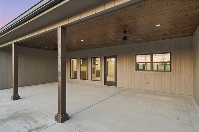 5755 Wanamaker Road, Topeka, KS 66610