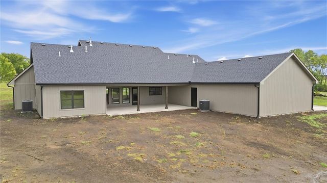 5755 Wanamaker Road, Topeka, KS 66610