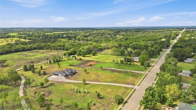 5755 Wanamaker Road, Topeka, KS 66610