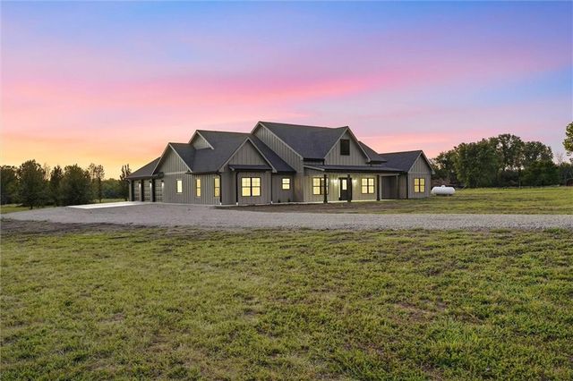 5755 Wanamaker Road, Topeka, KS 66610