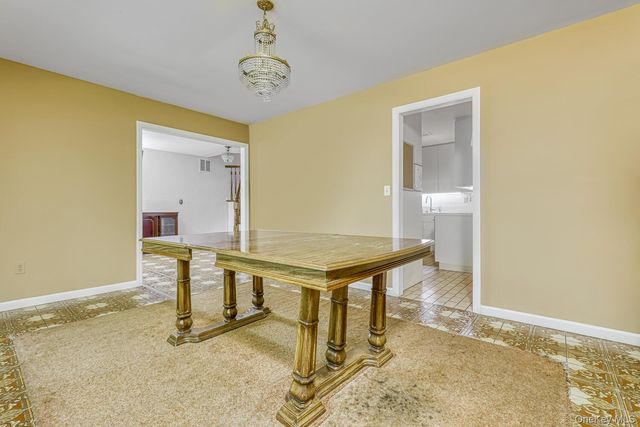 38 Forshay Road, Monsey, NY 10952