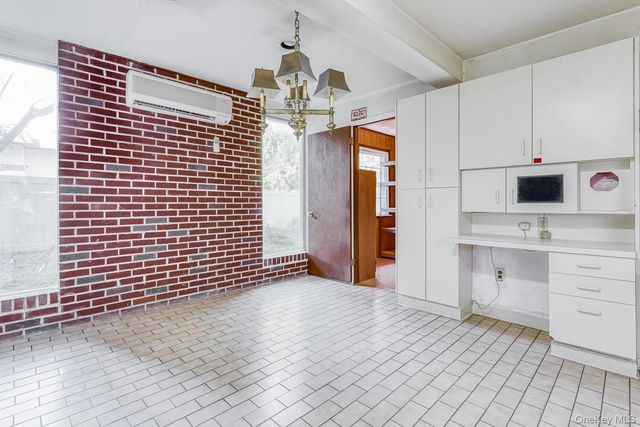 38 Forshay Road, Monsey, NY 10952