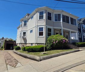 2 Suffolk Ave, Revere, MA 02151
