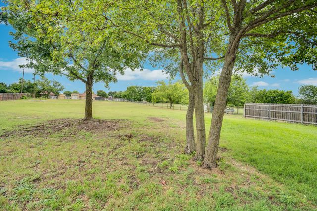 114 Becky Lane, Waxahachie, TX 75165
