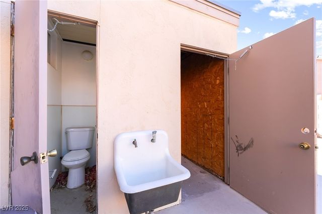 7064 New Moon Way, Las Vegas, NV 89110