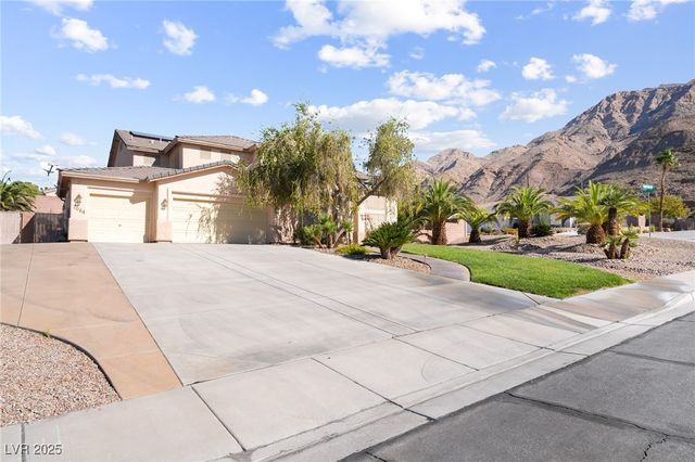 7064 New Moon Way, Las Vegas, NV 89110