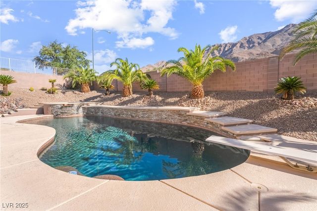 7064 New Moon Way, Las Vegas, NV 89110