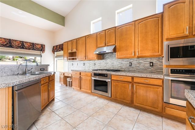 7064 New Moon Way, Las Vegas, NV 89110