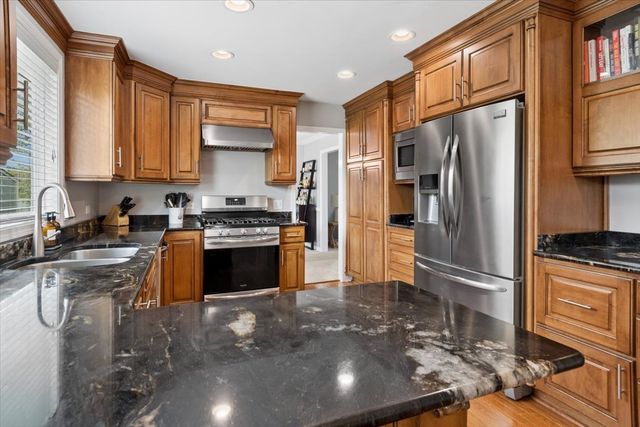 535 Apache Drive, Batavia, IL 60510