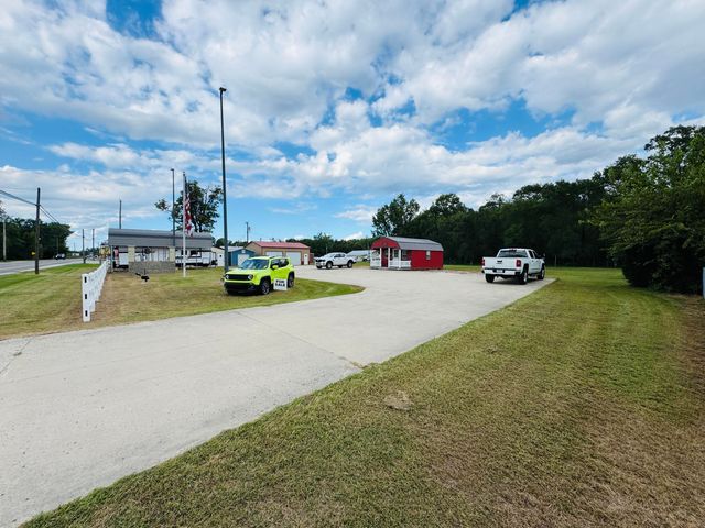 2260 S Us Highway 35, Knox, IN 46534