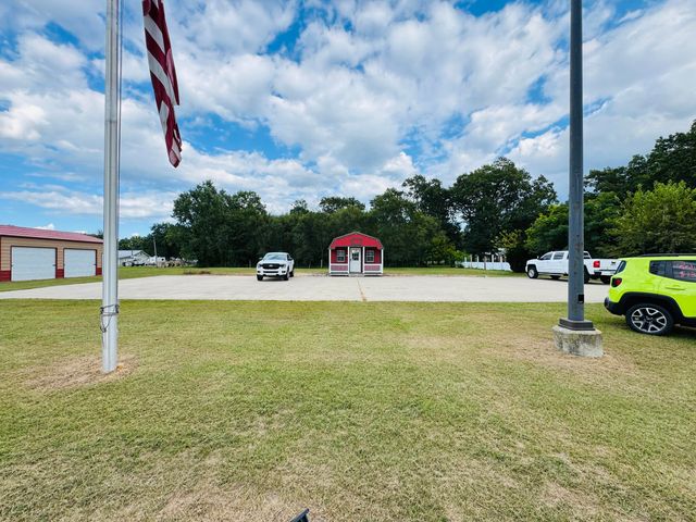 2260 S Us Highway 35, Knox, IN 46534