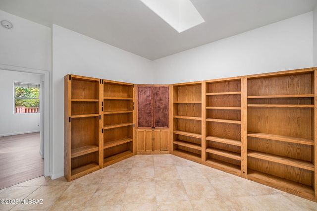 2396 S Orchard View Drive, Green Valley, AZ 85614