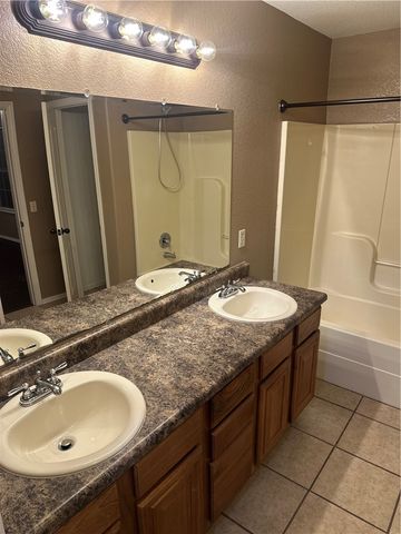2358 Linden Circle, Springdale, AR 72764
