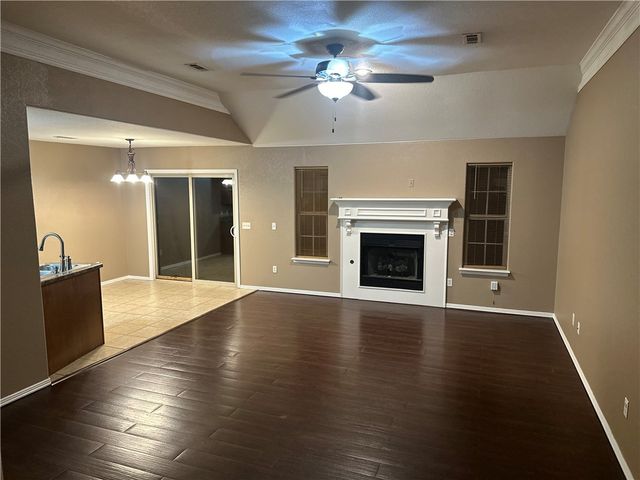 2358 Linden Circle, Springdale, AR 72764