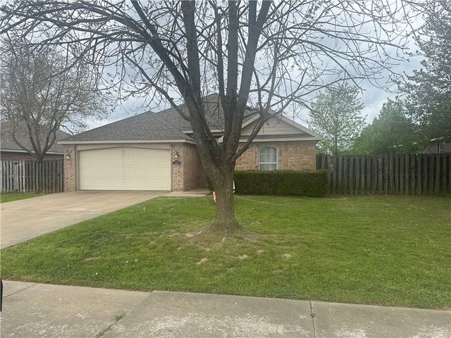 2358 Linden Circle, Springdale, AR 72764
