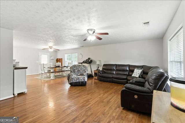 129 Miller Farm Road, Taylorsville, GA 30178