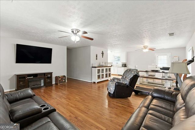 129 Miller Farm Road, Taylorsville, GA 30178