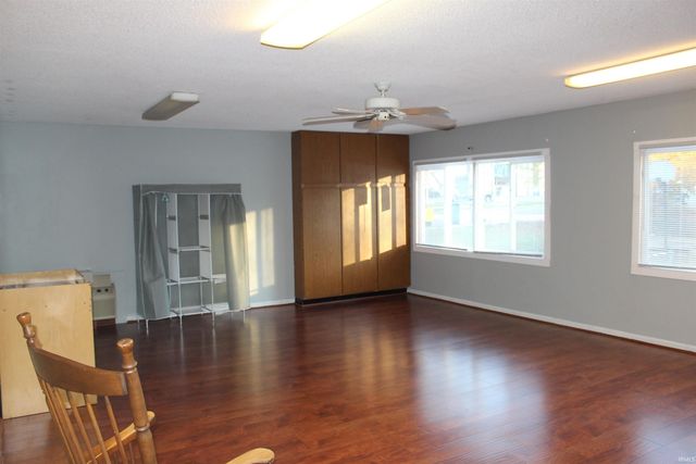 107 W Felicity St, Angola, IN 46703