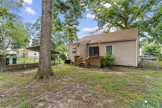 2 W Sedgwick St, Sandston, VA 23150