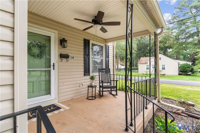 2 W Sedgwick St, Sandston, VA 23150