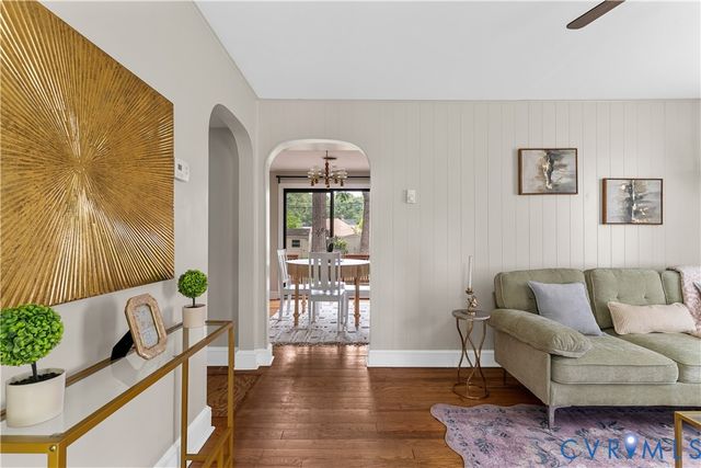 2 W Sedgwick St, Sandston, VA 23150