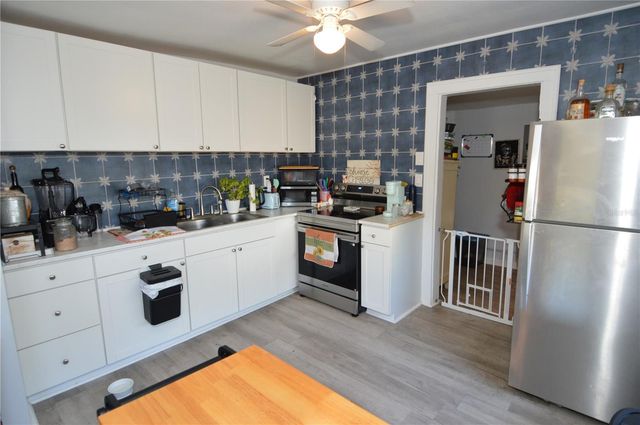 2852 60TH AVENUE N, St Petersburg, FL 33714