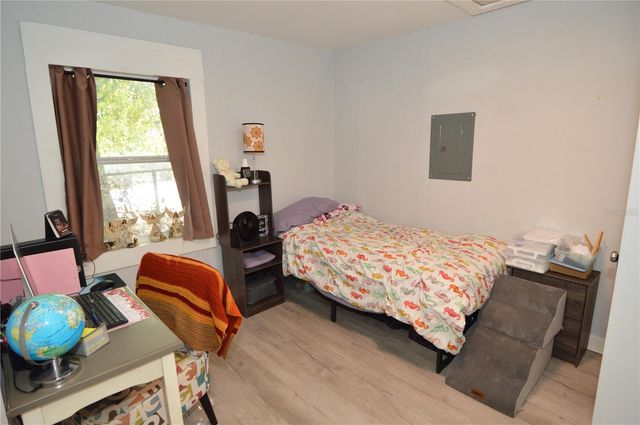 2852 60TH AVENUE N, St Petersburg, FL 33714