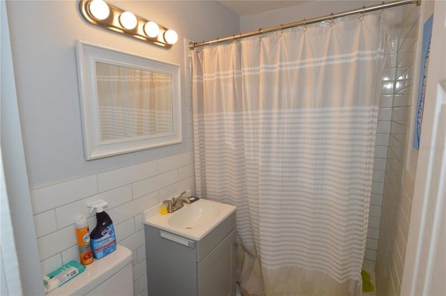 2852 60TH AVENUE N, St Petersburg, FL 33714