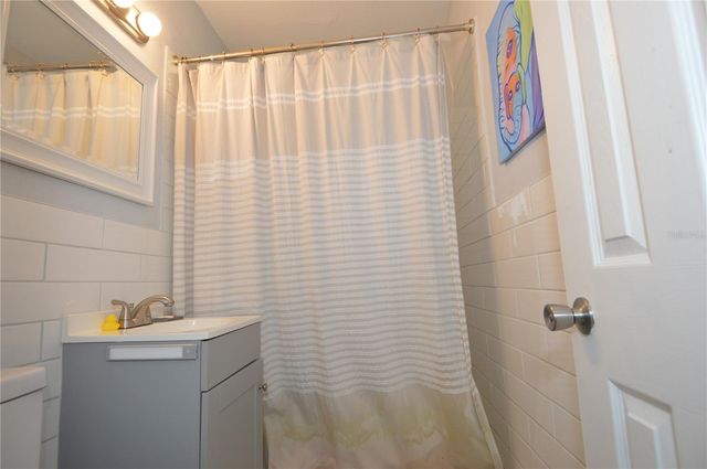 2852 60TH AVENUE N, St Petersburg, FL 33714