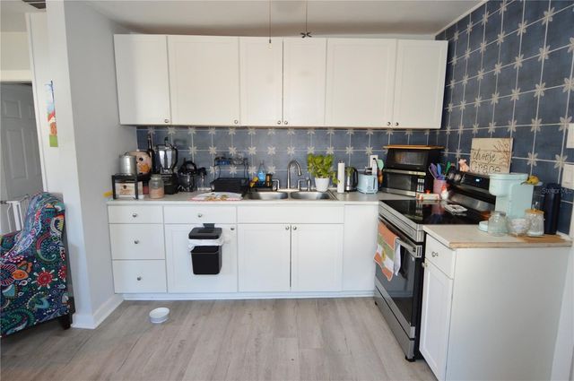 2852 60TH AVENUE N, St Petersburg, FL 33714