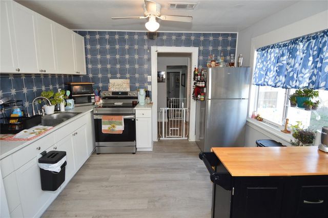 2852 60TH AVENUE N, St Petersburg, FL 33714