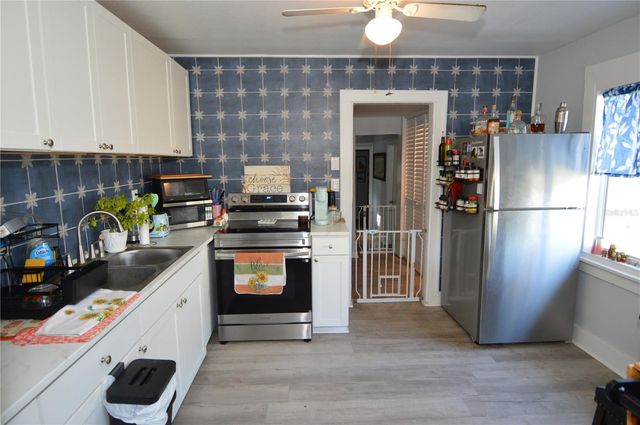 2852 60TH AVENUE N, St Petersburg, FL 33714