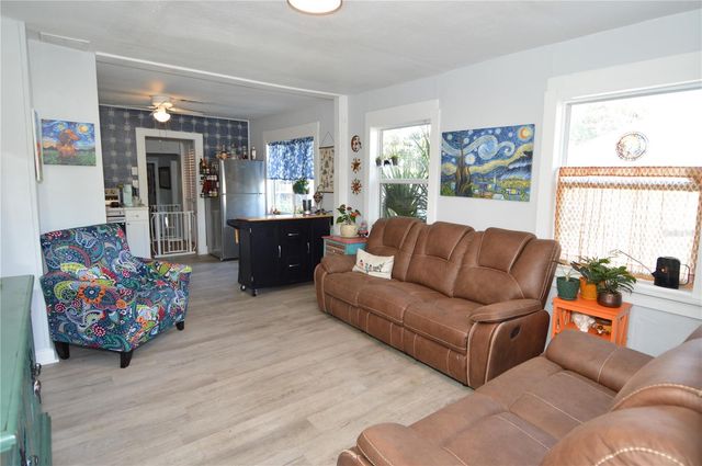 2852 60TH AVENUE N, St Petersburg, FL 33714