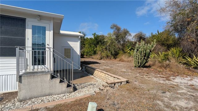 218 Shoreline Drive, Lake Placid, FL 33852