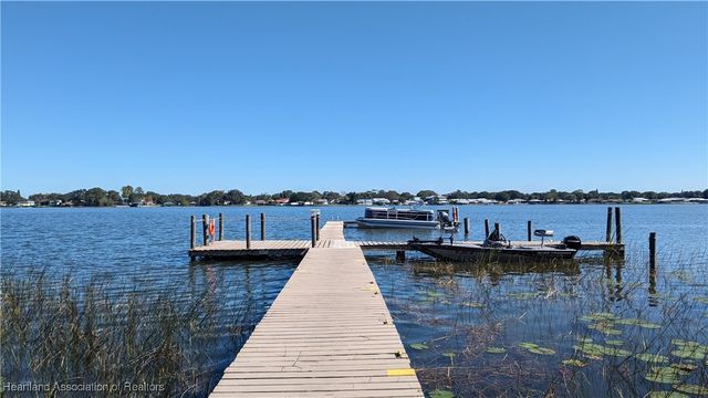 218 Shoreline Drive, Lake Placid, FL 33852